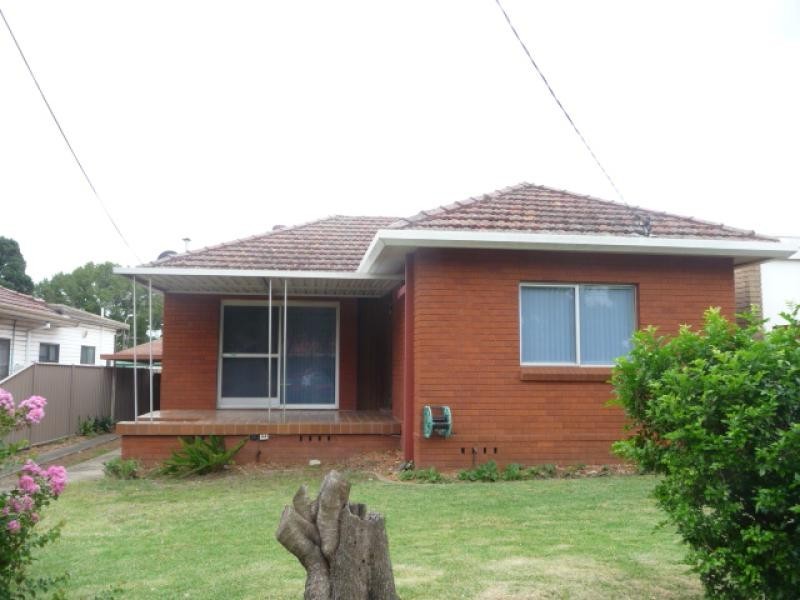 10 Salisbury Avenue, Riverwood NSW 2210