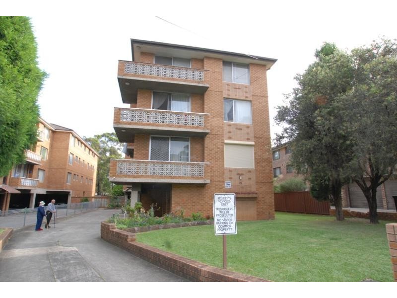 13 Doodson Avenue, Lidcombe NSW 2141