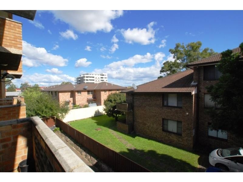9/13 Doodson Avenue, Lidcombe NSW 2141