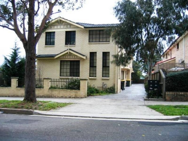 20 Hevington Road, Auburn NSW 2144