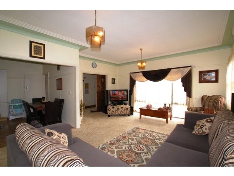 76 Gordon Road, Auburn NSW 2144