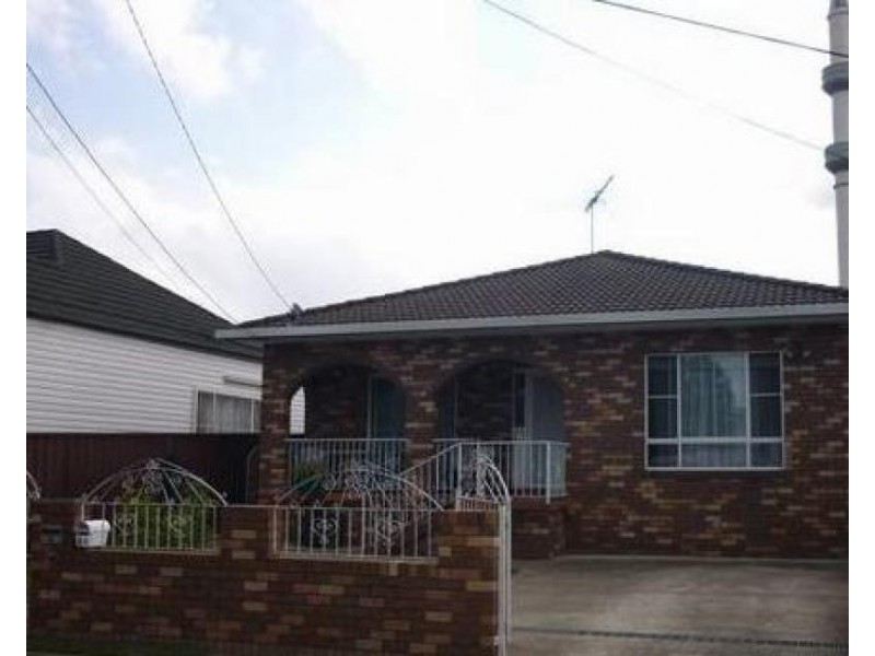 8 ST HILLIERS ROAD, Auburn NSW 2144