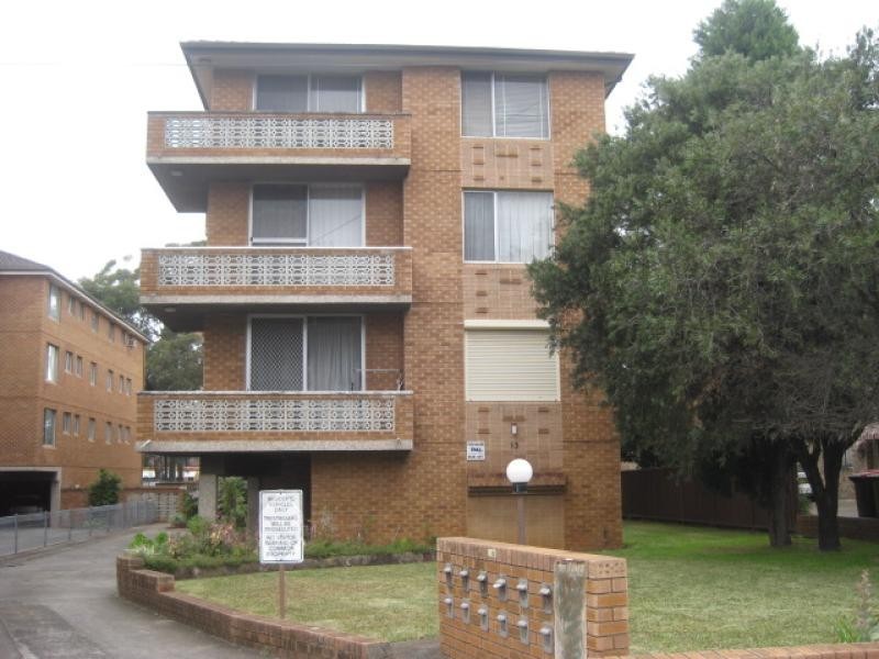 Unit 4/13 Doodson Avenue, Lidcombe NSW 2141