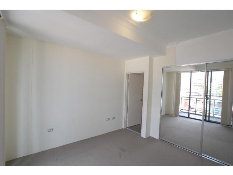 31/8-10 Northumberland Road, Auburn NSW 2144