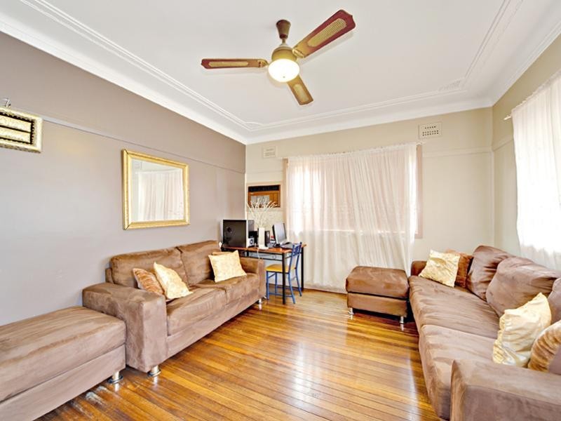 97 Amy Street, Regents Park NSW 2143