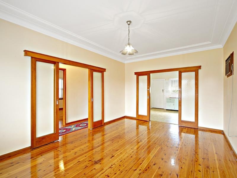 7 Eric Crescent, Lidcombe NSW 2141