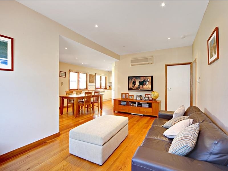 14 Clucas Road, Regents Park NSW 2143