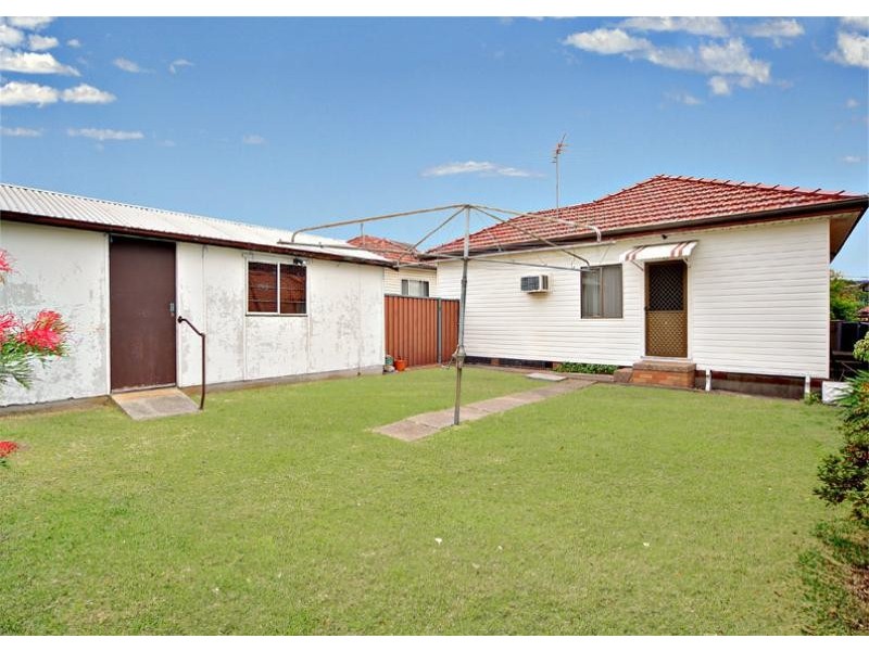 12 Deborah Avenue, Lidcombe NSW 2141