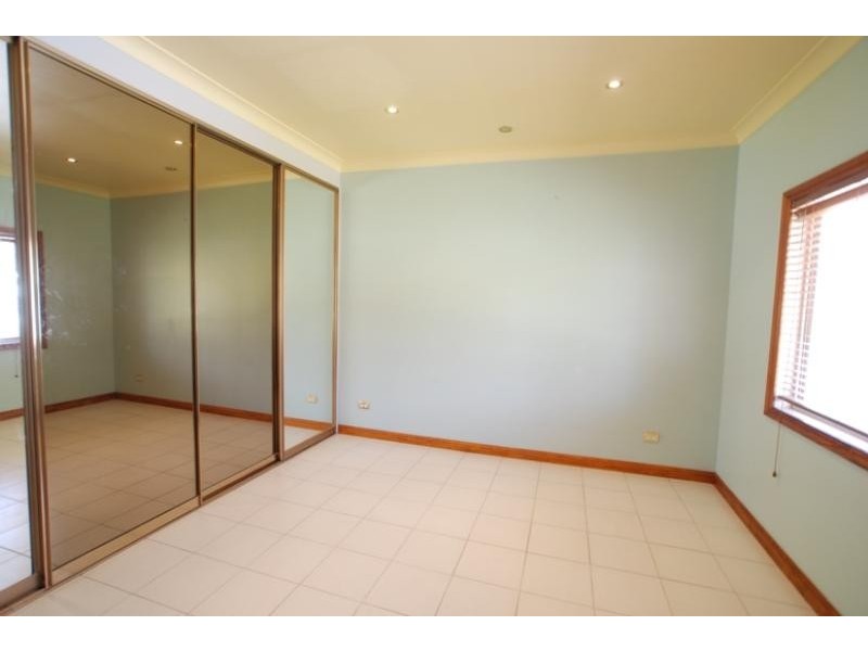 89 Amy Street, Regents Park NSW 2143