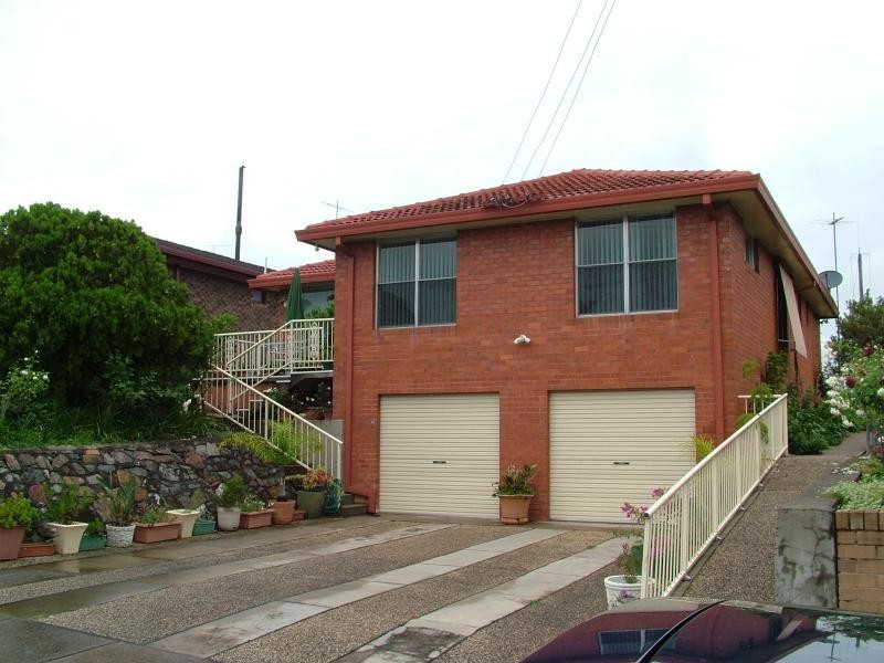 43 DENISON STREET, Gloucester NSW 2422