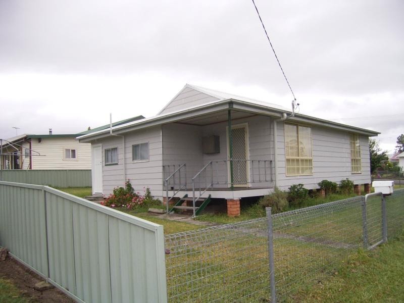 20 COOK STREET, Gloucester NSW 2422