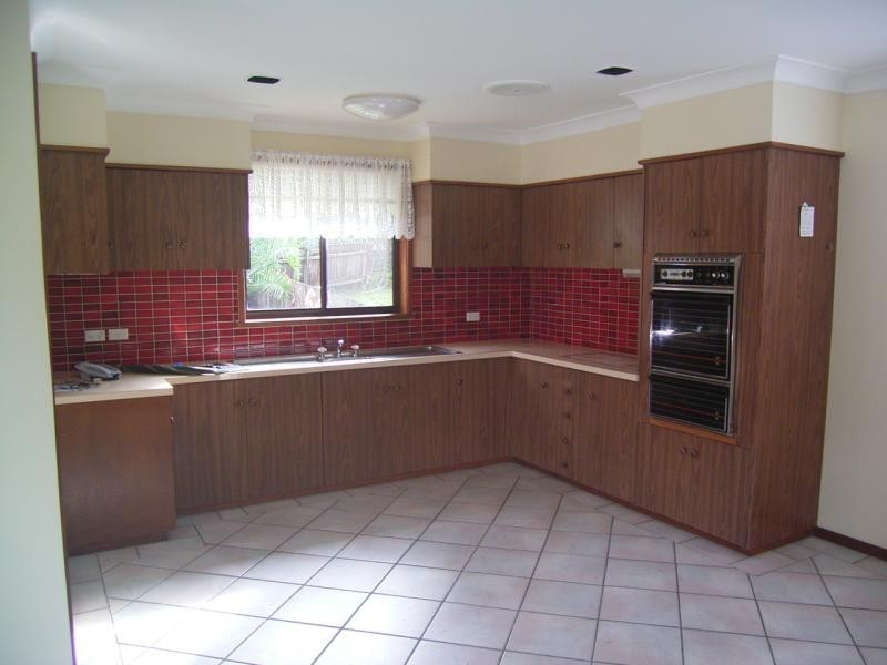 UNIT 1/16 QUEEN, Gloucester NSW 2422