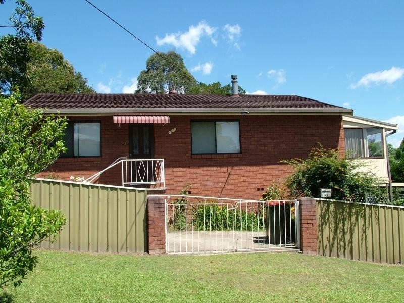 27 RAVENSHAW STREET, Gloucester NSW 2422