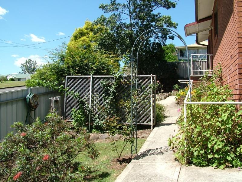 27 RAVENSHAW STREET, Gloucester NSW 2422