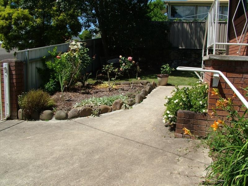 27 RAVENSHAW STREET, Gloucester NSW 2422