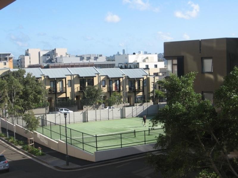 21 CADIGAL AVENUE, Pyrmont NSW 2009