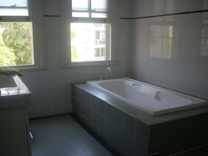 83 POINT STREET, Pyrmont NSW 2009