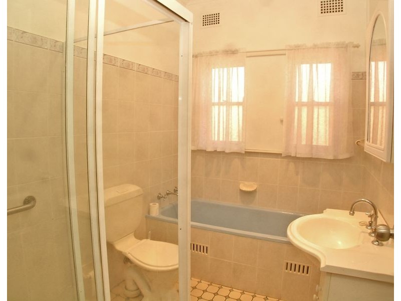 321 Taren Point Road, Caringbah NSW 2229