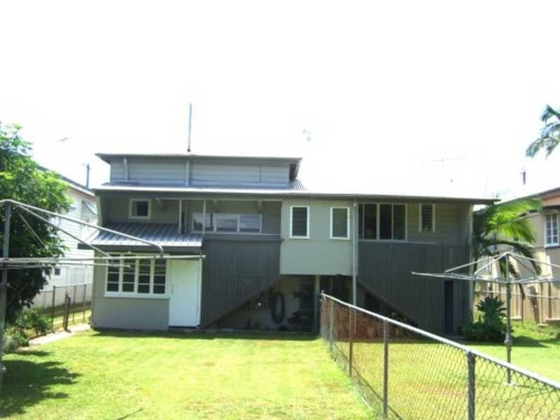 74 Kent Road, Wooloowin QLD 4030