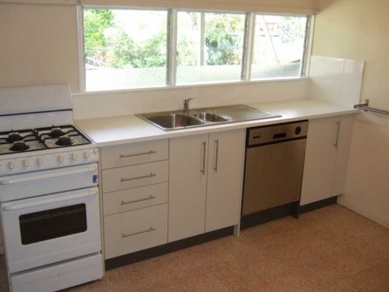 74 Kent Road, Wooloowin QLD 4030