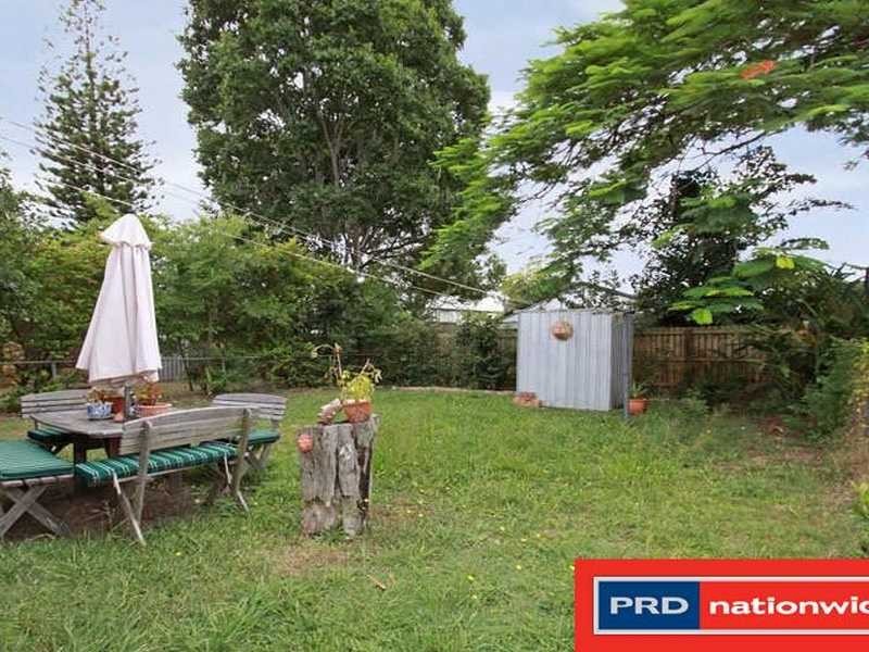 38 Seventh Avenue, Kedron QLD 4031