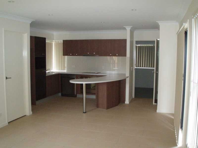 Unit 2/52 Lovegrove Street, Zillmere QLD 4034