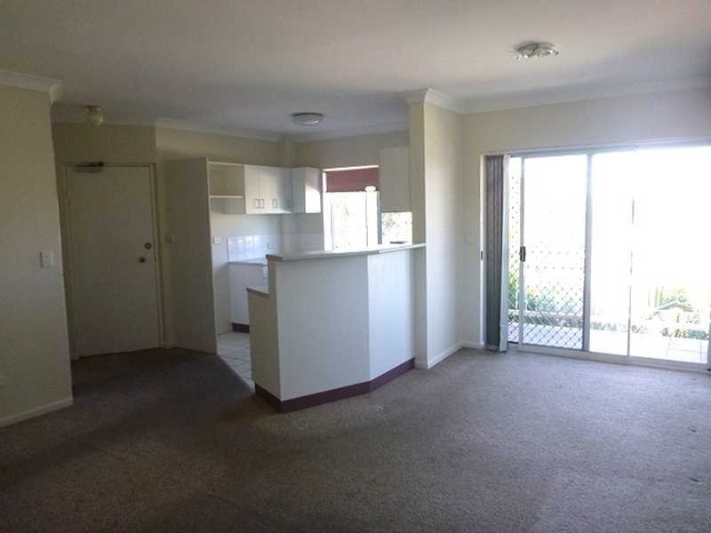 11/2 Surrey Street, Nundah QLD 4012