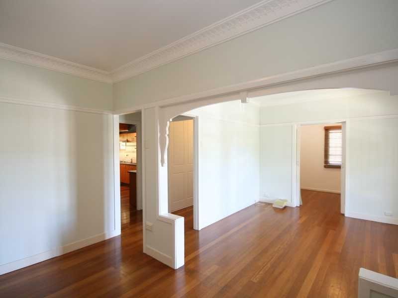 8 Deramore Street, Wavell Heights QLD 4012