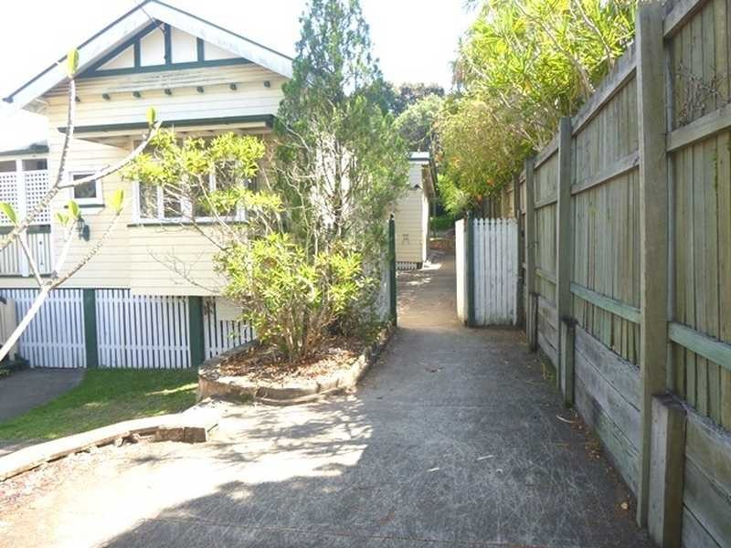 36-38 Lewis St, Clayfield QLD 4011