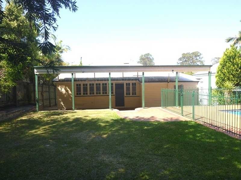 36-38 Lewis St, Clayfield QLD 4011