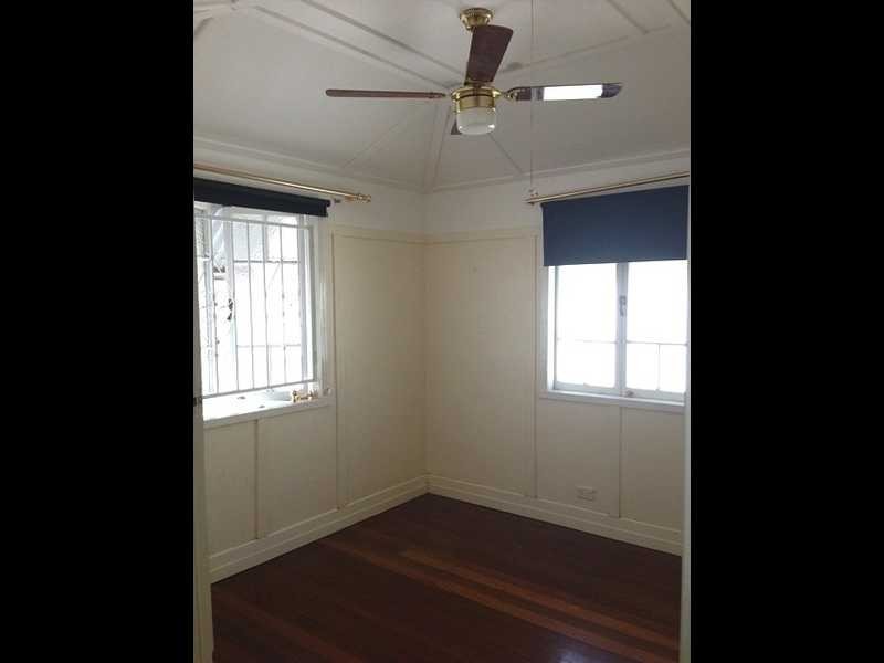 36-38 Lewis St, Clayfield QLD 4011