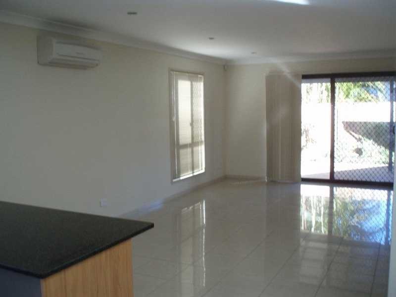 2/57 York Street, Nundah QLD 4012