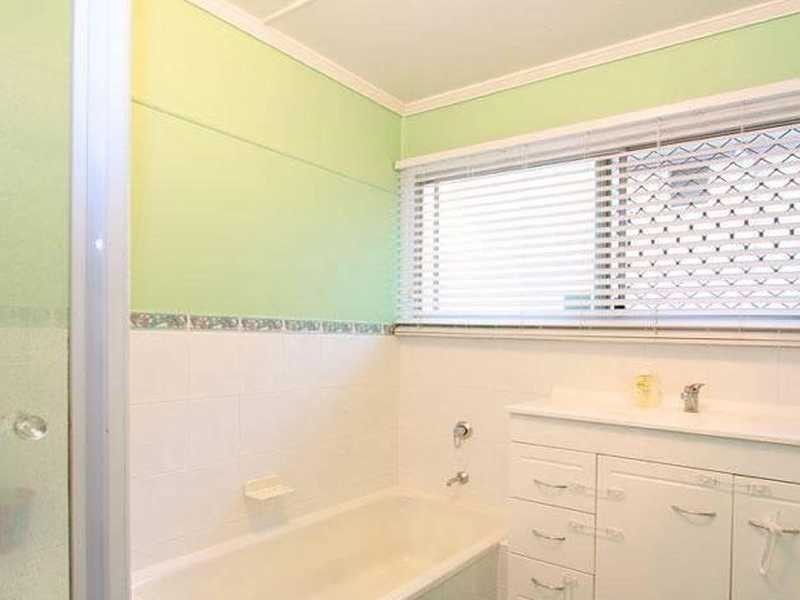 30 Mayflower Street, Geebung QLD 4034