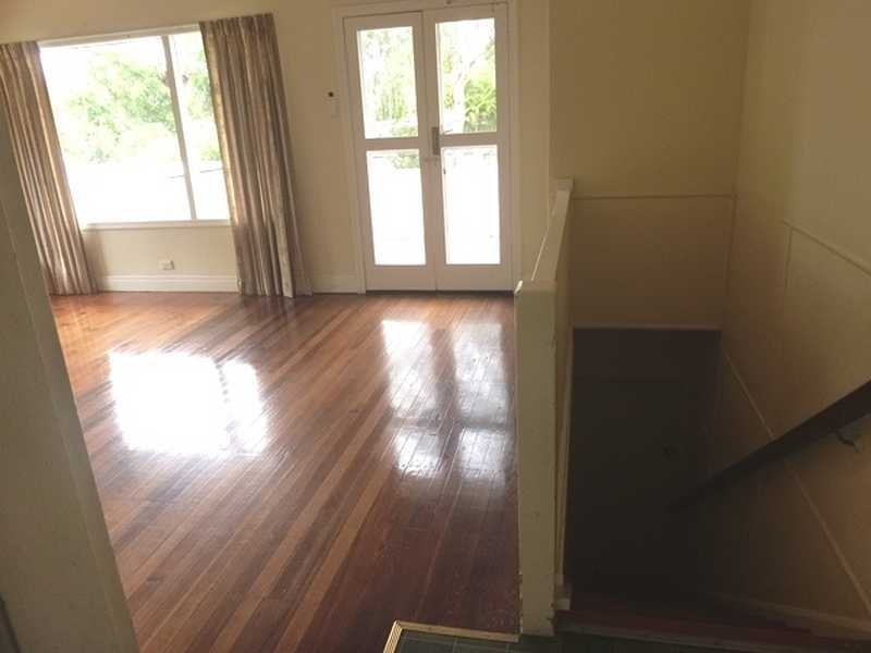 26 Rawson St, Wooloowin QLD 4030