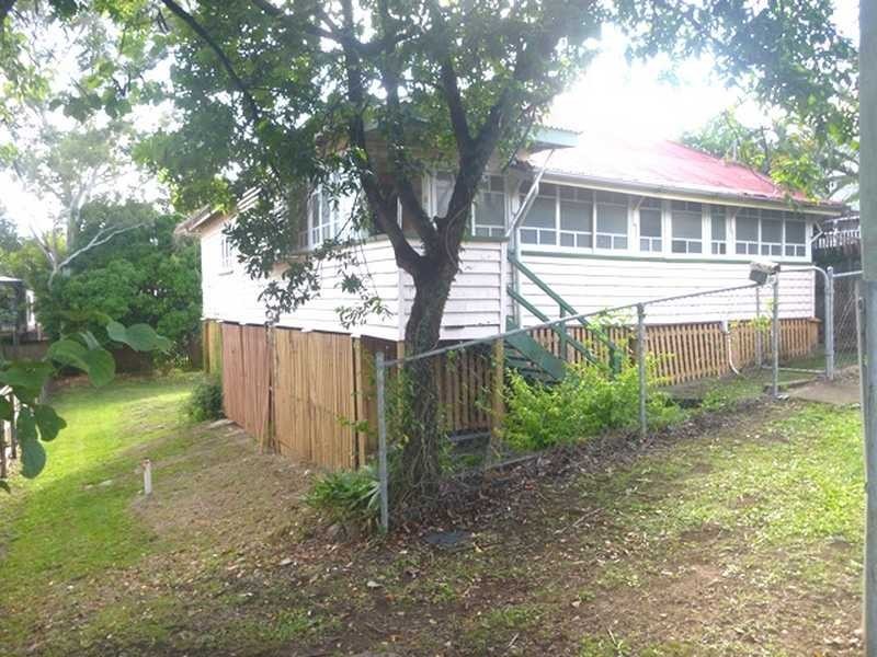 34 Thorrold St, Wooloowin QLD 4030