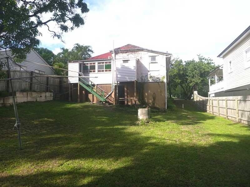 34 Thorrold St, Wooloowin QLD 4030