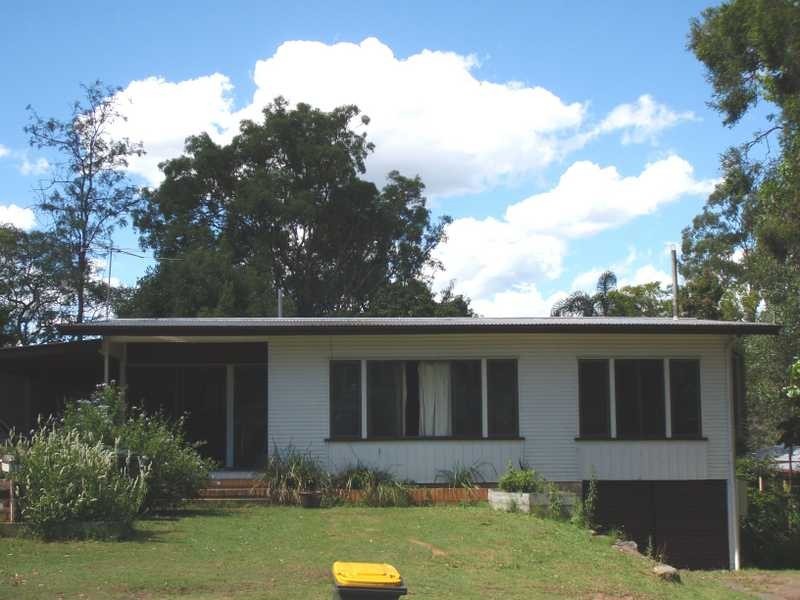 33 Koolewong Street, Stafford Heights QLD 4053