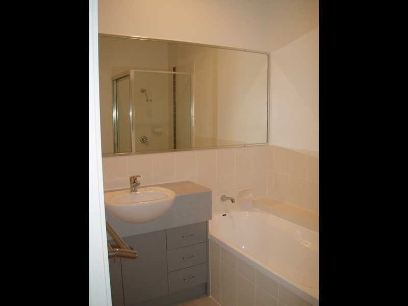 8 Neales Street, Murrumba Downs QLD 4503