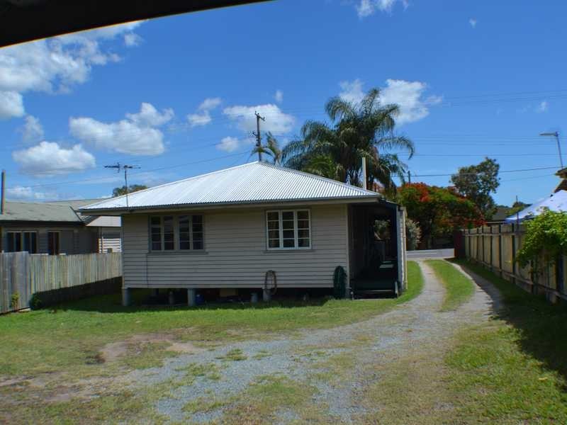 220 Hamilton Road, Wavell Heights QLD 4012