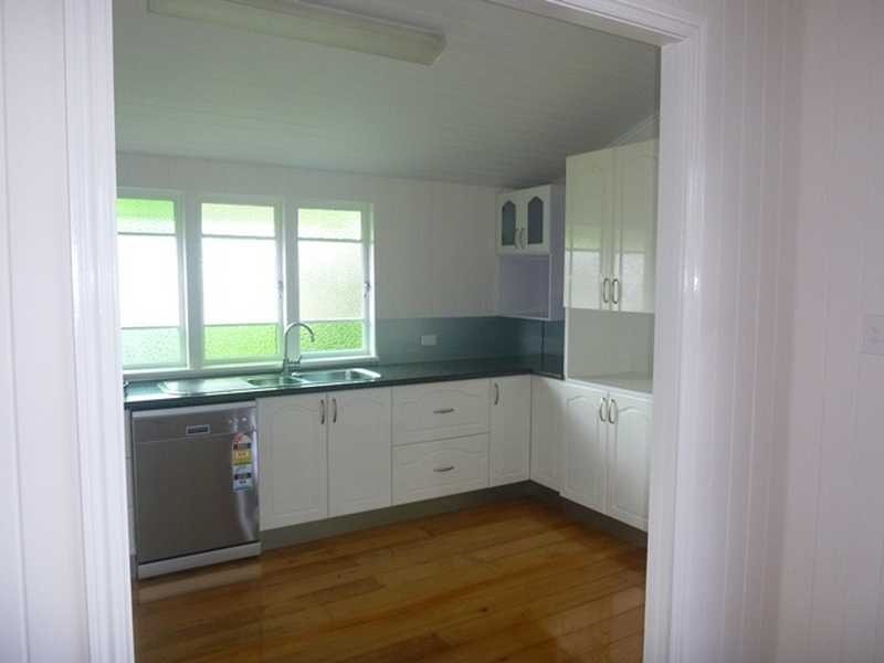 31 Fraser St, Wooloowin QLD 4030