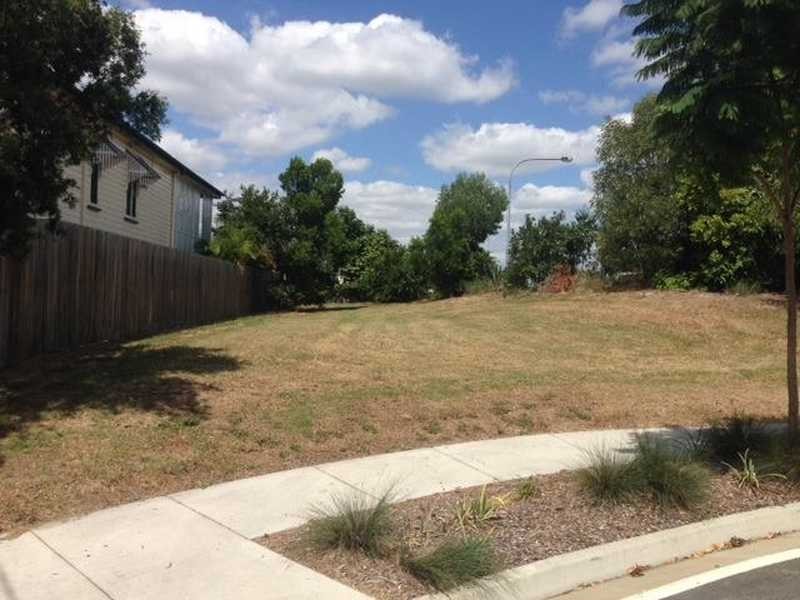 1 Fosbery St, Windsor QLD 4030