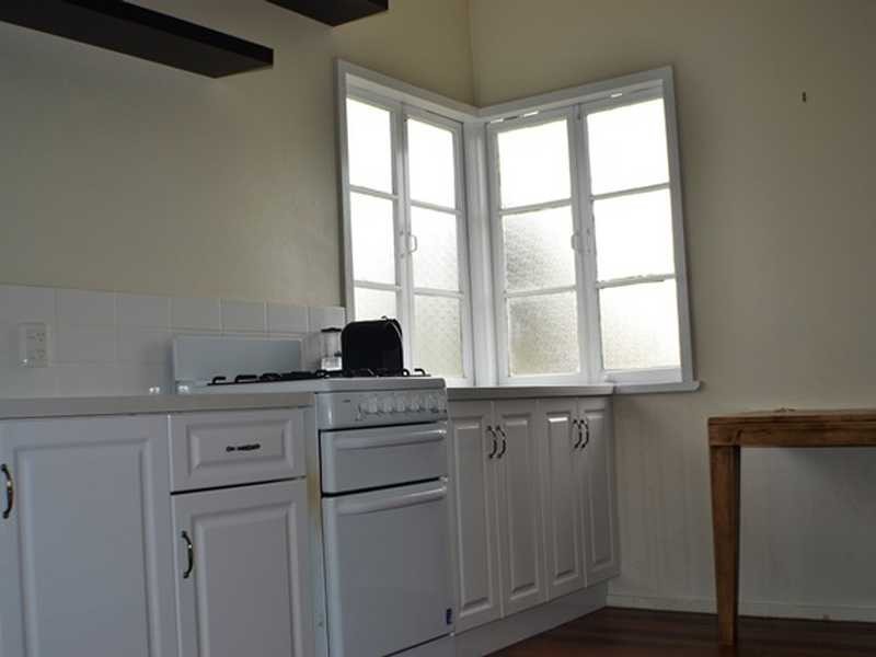 48 Edith St, Deagon QLD 4017