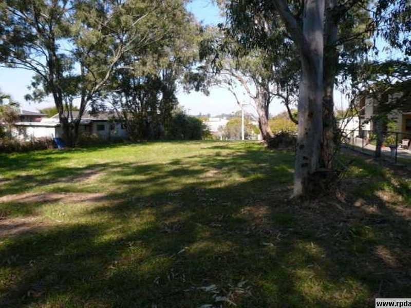 28 Young Street, Petrie QLD 4502