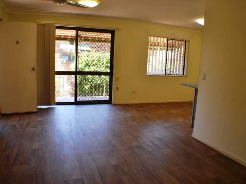 5/137 Prince Edward Parade, Scarborough QLD 4020