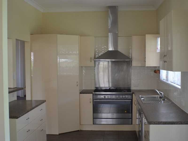 11 Nystrom St, Chermside QLD 4032