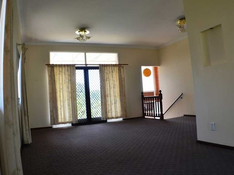11 Nystrom St, Chermside QLD 4032