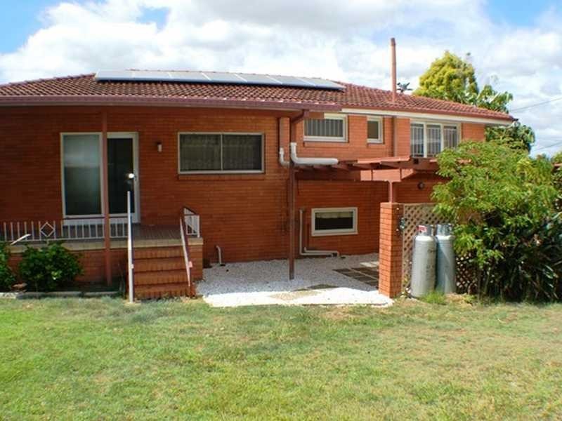 11 Nystrom St, Chermside QLD 4032