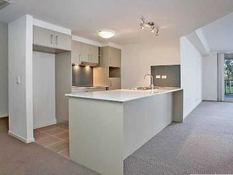 37/51 Playfield Street, Chermside QLD 4032