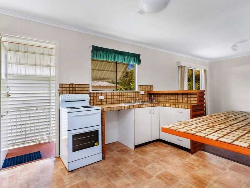 14 Culworth Street, Chermside West QLD 4032