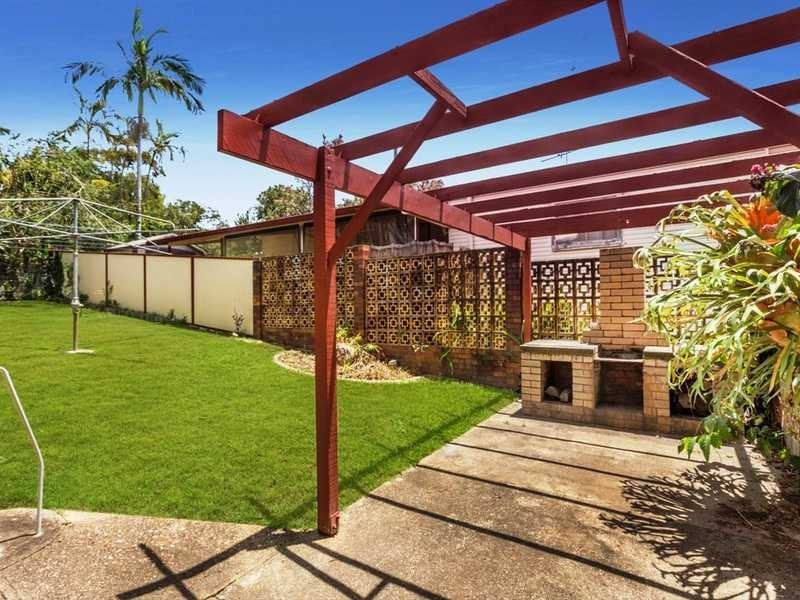14 Culworth Street, Chermside West QLD 4032